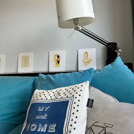 Atmospheric With A View Of The شقة بيتوم